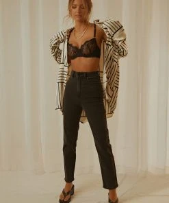 Abrand New & Most Loved A '94 High Slim Jeans - 90210