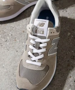 New Balance 574 Sneaker - Grey With White