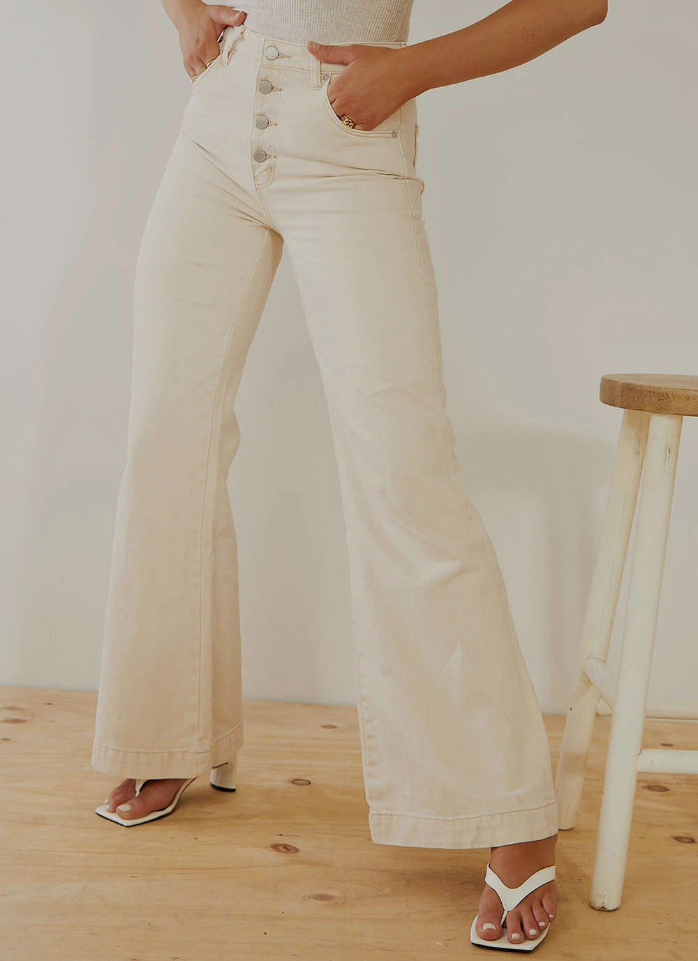 Rolla's New & Most Loved Eastcoast Flare Jean - Natural 1 Rolla's New & Most Loved Eastcoast Flare Jean - Natural