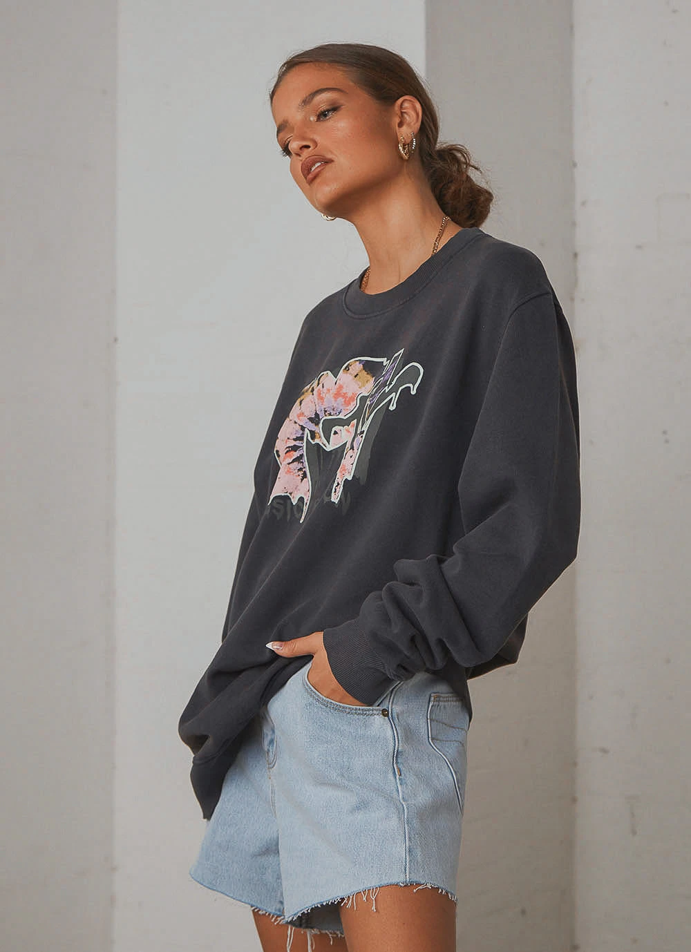 Rolla's MTV Sweat - Washed Black New & Most Loved 3 Rolla's MTV Sweat - Washed Black New & Most Loved