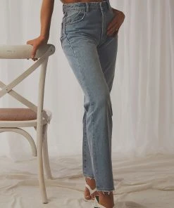 Rolla's Classic Straight Jeans - 90s Blue New & Most Loved