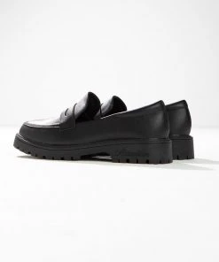Cult Avenue Lucinda Loafer - Matte Black New & Most Loved