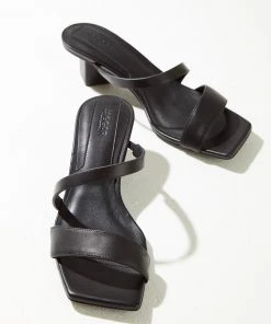 Jaggar Adapt Slide - Black New Shoes