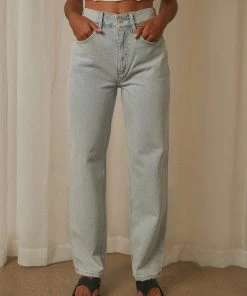 Lee Beau Jean - Paramount New & Most Loved