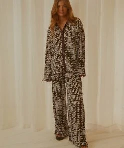 Peppermayo Exclusive Change Of Pace Shirt - Logo Mania New & Most Loved