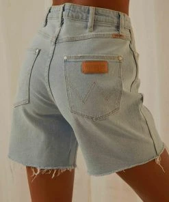 Wrangler New & Most Loved Tyler Wide Short - Castaway