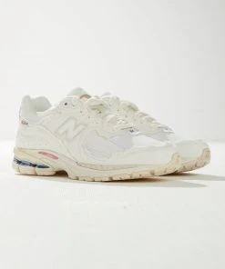 New Balance 2002R Sneaker - White