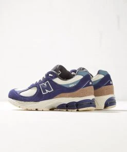 New Balance 2002R Sneaker - Navy