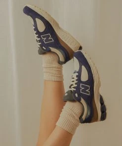 New Balance 2002R Sneaker - Navy