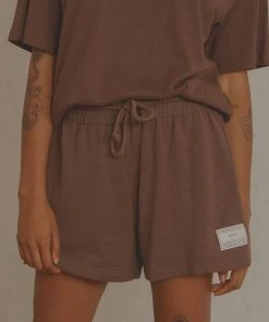Vacancy Supply The Essential Shorts - Chocolate