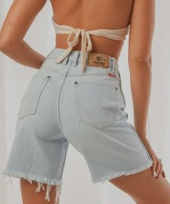 Wrangler New & Most Loved Tyler Wide Short - Clairvoyant