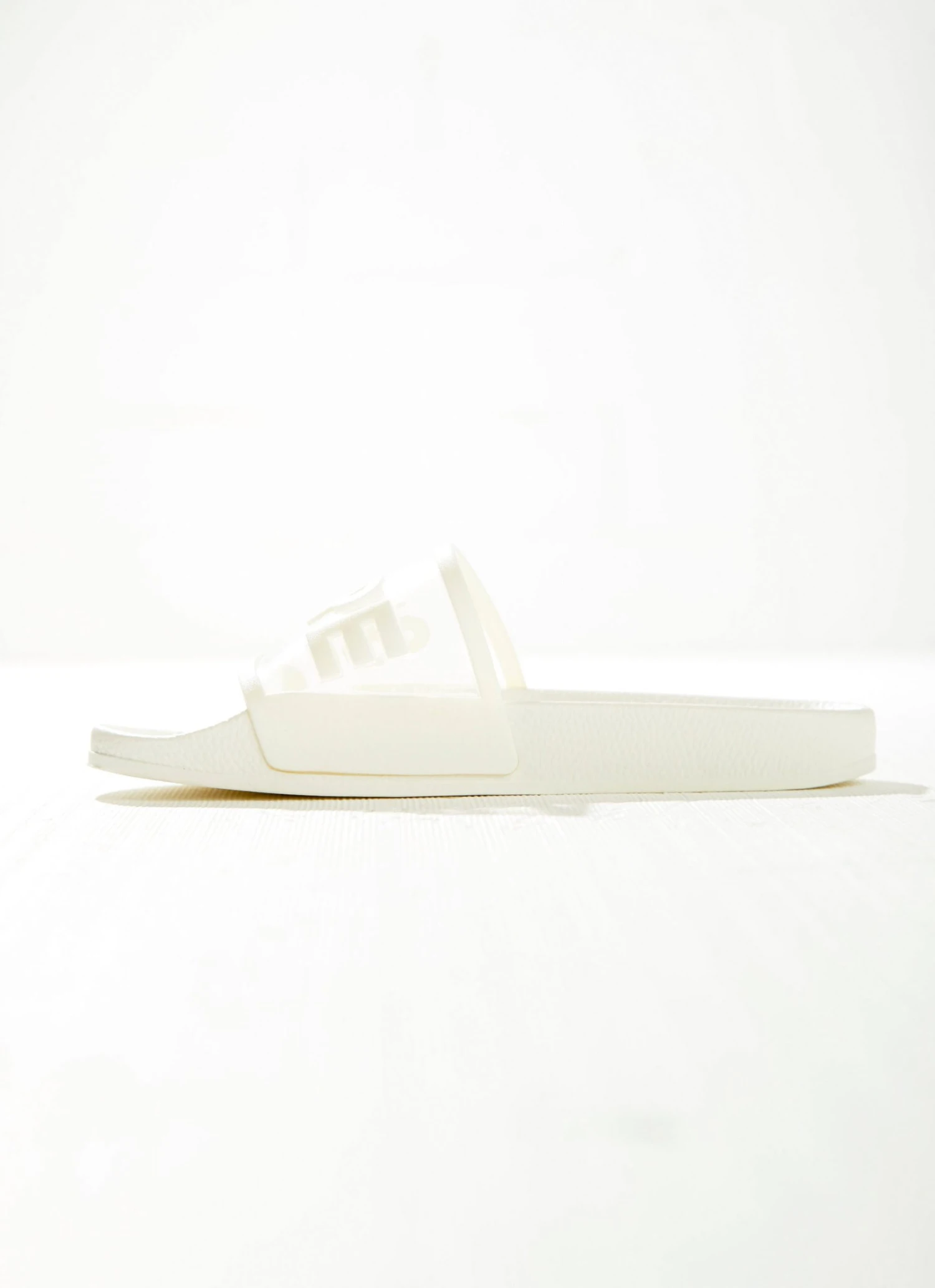 Superga 1908 Slides Clear Identity - X1I White Avorio New & Most Loved 5 Superga 1908 Slides Clear Identity - X1I White Avorio New & Most Loved