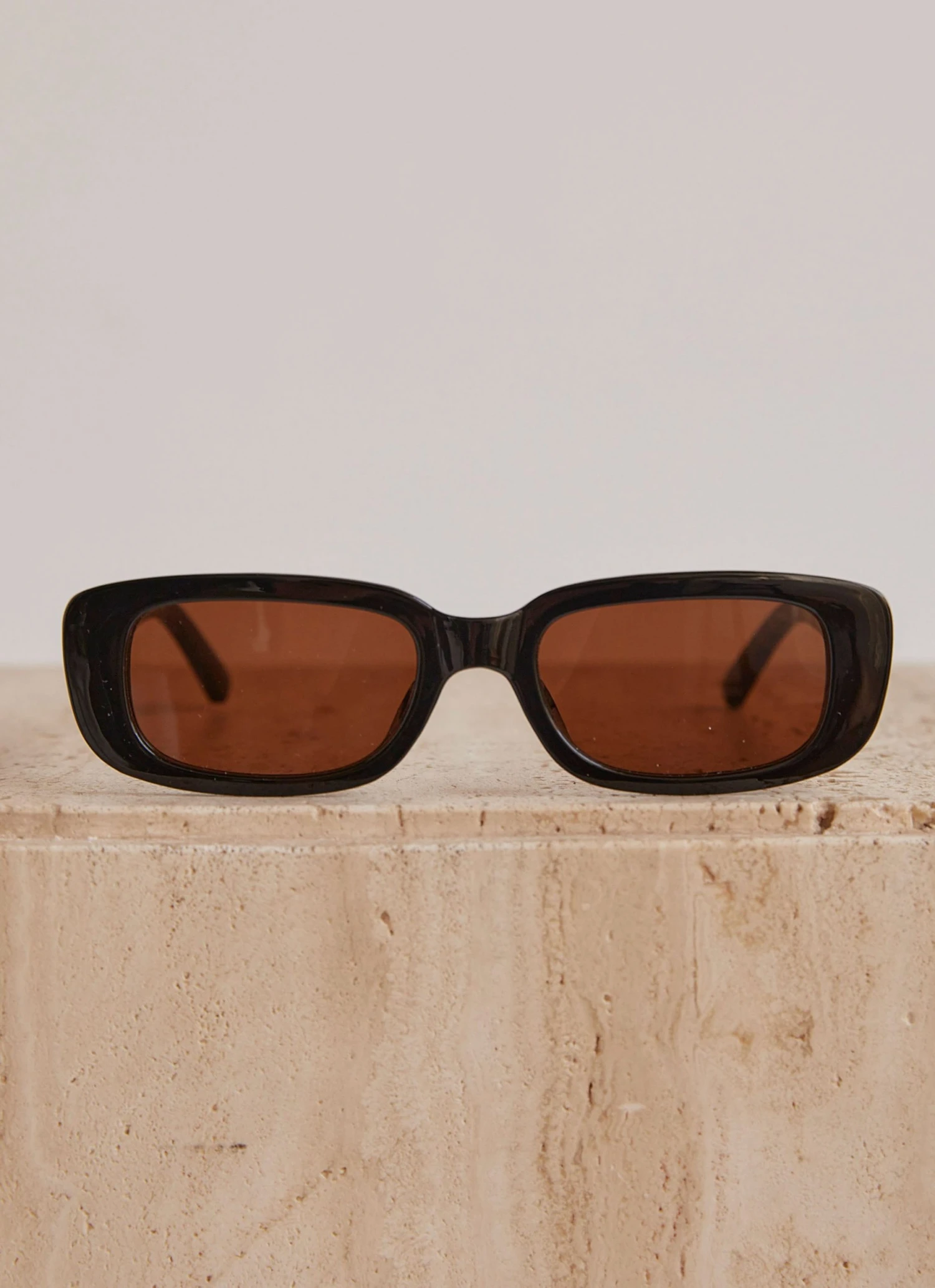 Riley Hubatka X Peppermayo Paradise Posse Sunglasses - Black New & Most Loved 3 Riley Hubatka X Peppermayo Paradise Posse Sunglasses - Black New & Most Loved